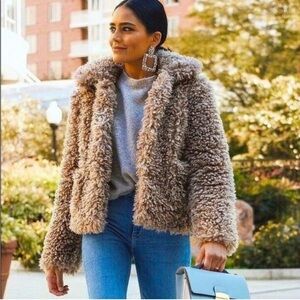 Zara Tan Teddy Oversized Beige Jacket Cozy Warm Stylish Women’s Size Medium